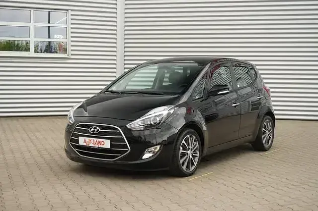 Gebraucht Hyundai ix20 Style 125 PS (91 kW) 2017 Schwarz Kleinwagen