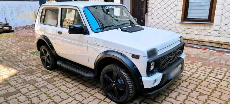 Gebraucht Lada niva 105 PS (77 kW) 2017 Weiß SUV