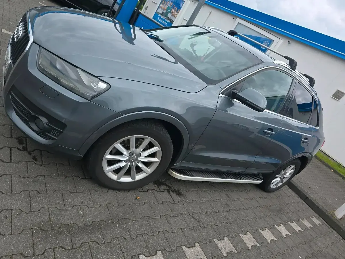 Gebraucht Audi Q3 140 PS (102 kW) 2013 Grau SUV