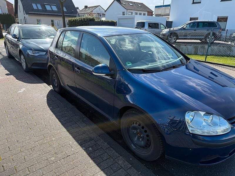 Gebraucht VW Golf V 75 PS (55 kW) 2005 Blau Kleinwagen