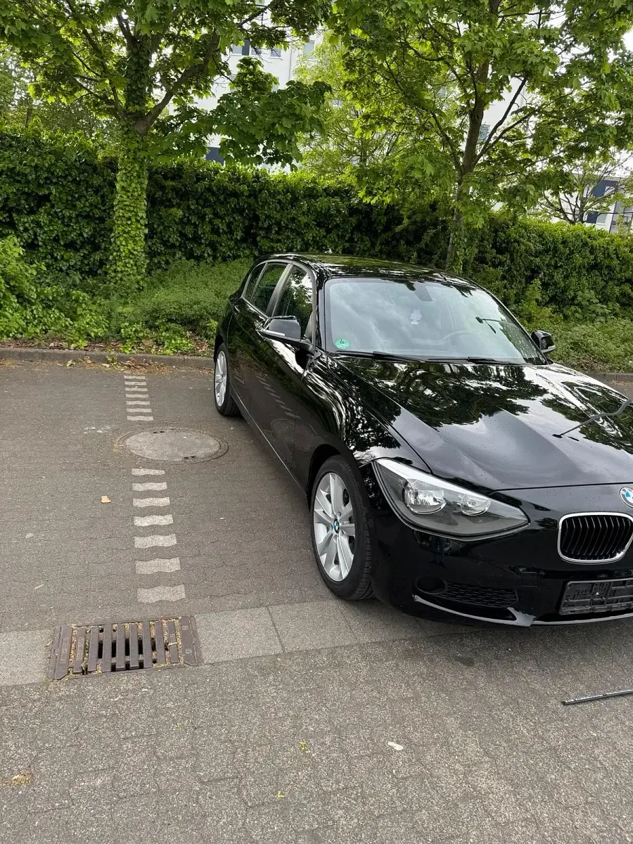 Gebraucht BMW 116 Advantage 136 PS (100 kW) 2011 Schwarz Kleinwagen