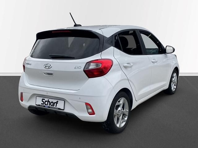 Gebraucht Hyundai i10 GO! 67 PS (49 kW) 2023 Weiss Kleinwagen