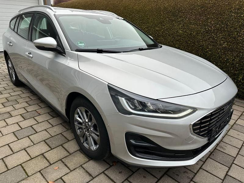 Gebraucht Ford Focus Titanium X 120 PS (88 kW) 2022 Silber Limousine