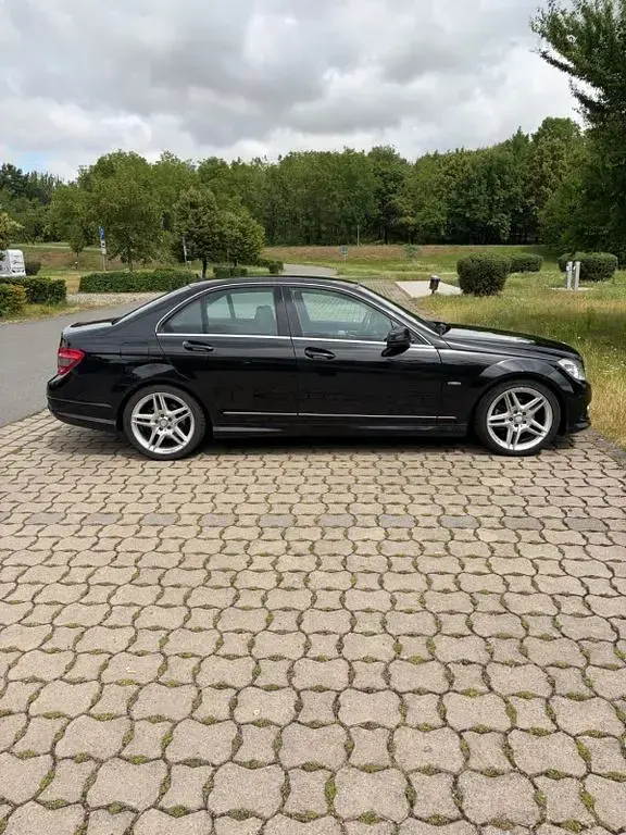 Gebraucht Mercedes C220 AMG line 170 PS (125 kW) 2010 Schwarz Limousine
