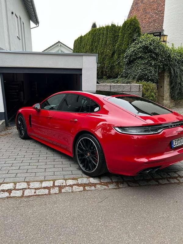 Rot Gebraucht 2021 Porsche Panamera GTS Limousine | 123.000 € - Bild 1/3