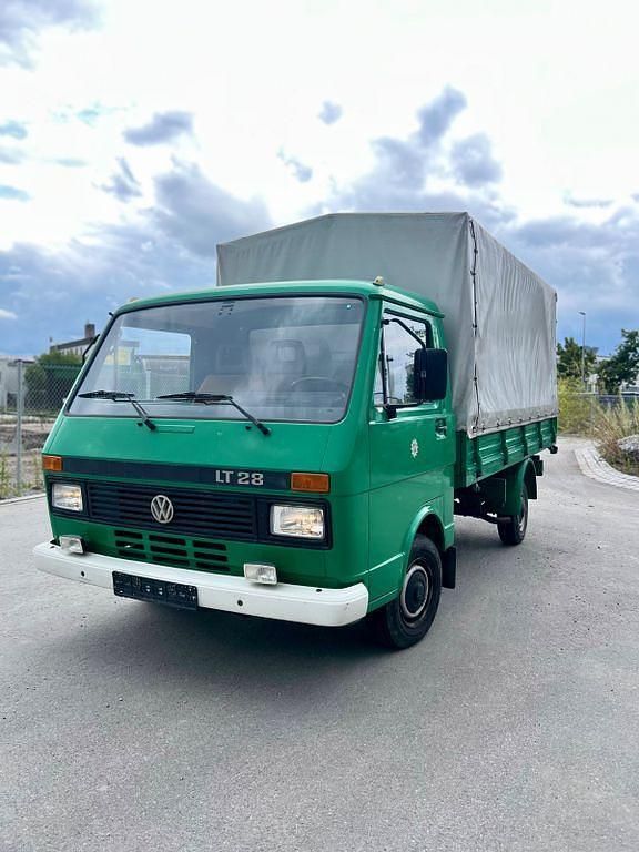 Grün Gebraucht 1991 VW LT Van / Kleinbus | 4.989 € - Bild 1/4