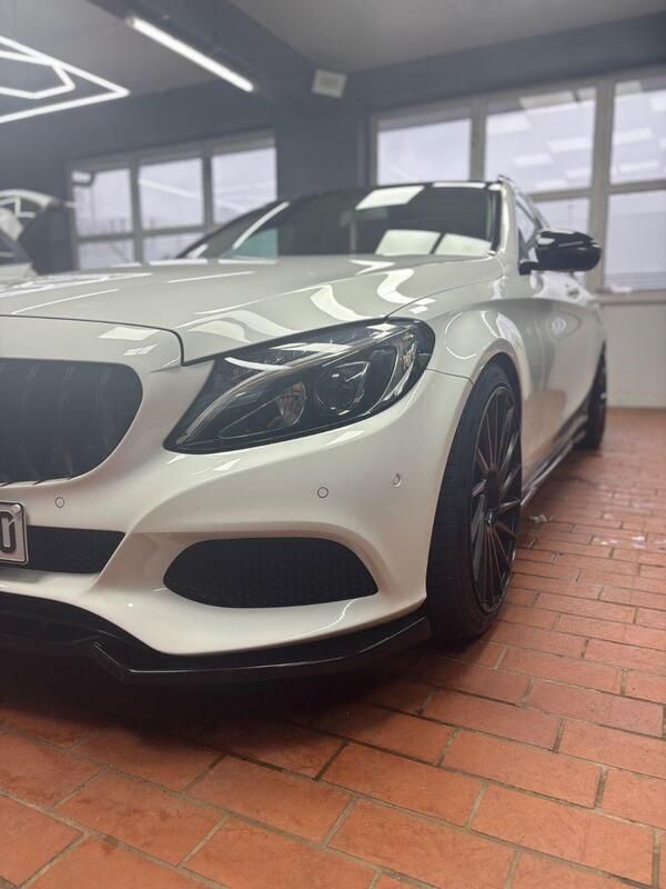 Weiß Gebraucht 2014 Mercedes C220 AMG Kombi | 22.500 € - Bild 1/4