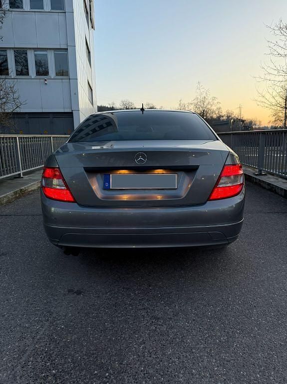 Grau Gebraucht 2008 Mercedes C180 Limousine | 5.999 € (Guter Preis) - Bild 1/4
