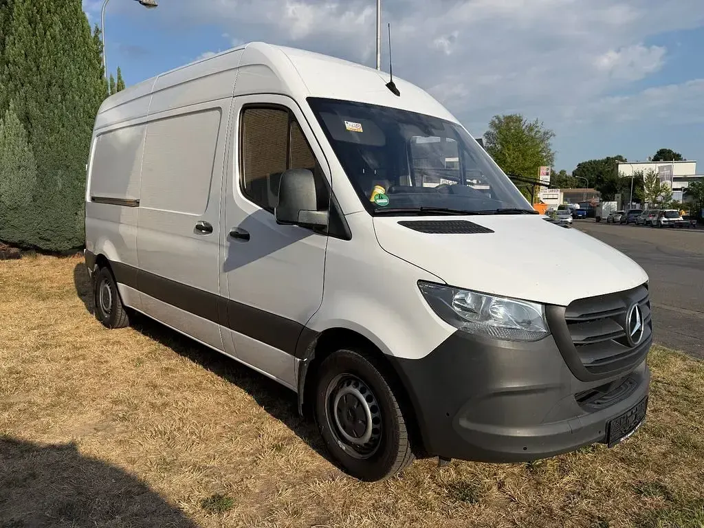 Gebraucht Mercedes Sprinter 150 PS (110 kW) 2023 Weiß Van