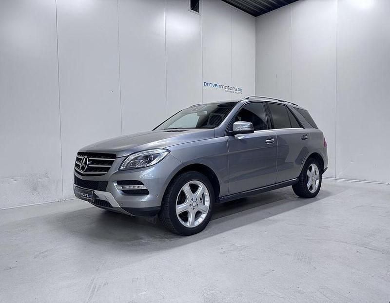 Grau Gebraucht 2013 Mercedes ML250 SUV | 15.990 € (Superpreis) - Bild 1/4