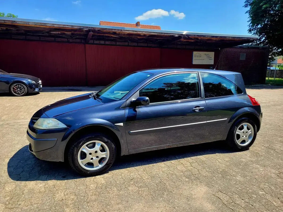 Gebraucht Renault Mégane Avantage 111 PS (81 kW) 2008 Grau eclipse Kleinwagen