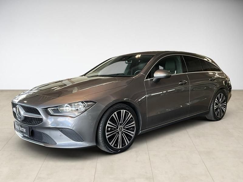 Grau Gebraucht 2021 Mercedes CLA180 Shooting Brake Progressive Kombi | 23.980 € (Fairer Preis) - Bild 1/4