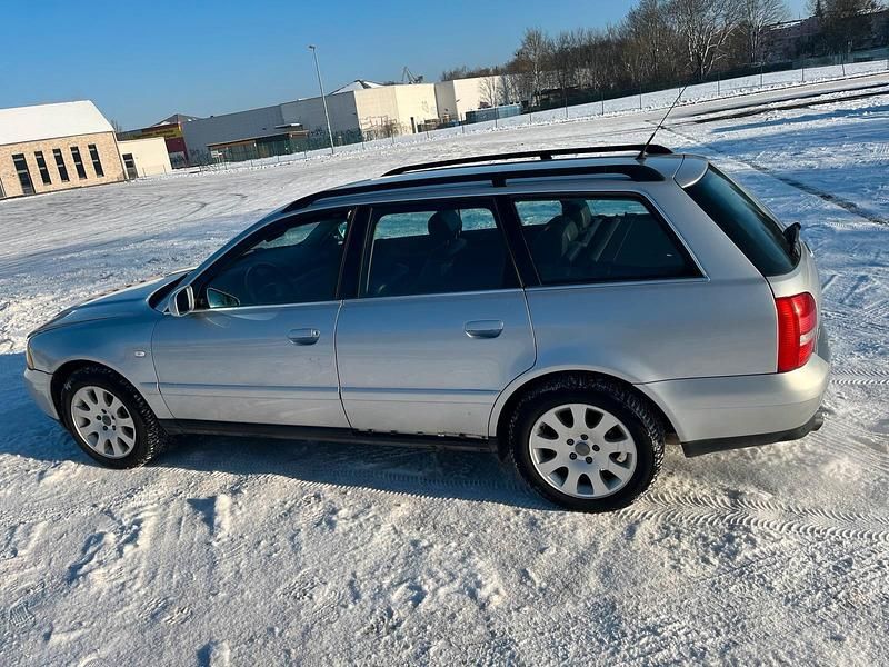 Gebraucht Audi A4 165 PS (121 kW) 2000 Silber Kombi