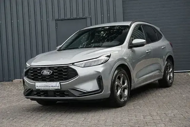 Gebraucht Ford Kuga ST-Line 152 PS (111 kW) 2025 Solarsilber SUV