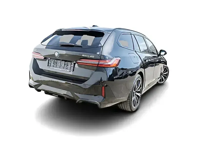 Gebraucht BMW i5 M Sport 250 kW (340 PS) 2025 Schwarz Kombi