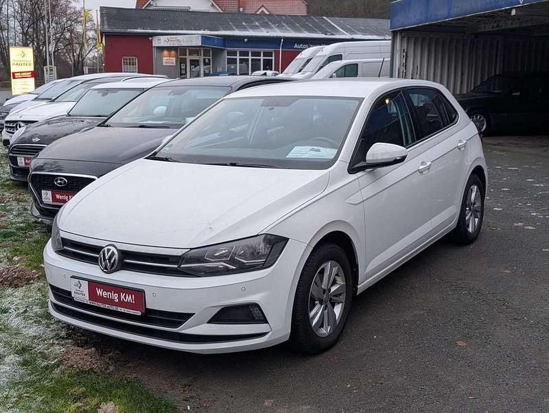Gebraucht VW Polo Comfortline 80 PS (58 kW) 2019 Weiß Kleinwagen
