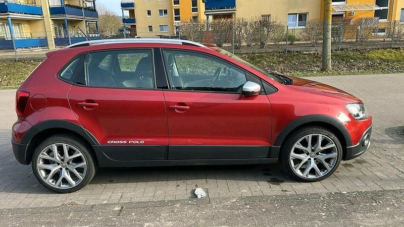 Gebraucht VW Polo Cross 90 PS (66 kW) 2017 Orange Kleinwagen
