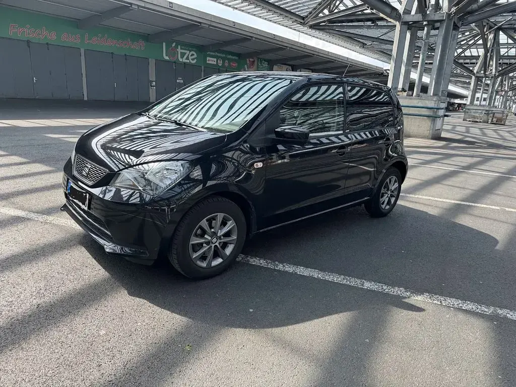 Używany Seat Mii Style 60 KM (44 kW) 2014 Czarny Hatchback