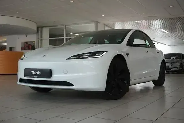 Usata Tesla Model 3 70 kW (96 CV) 2023 Andere Berlina