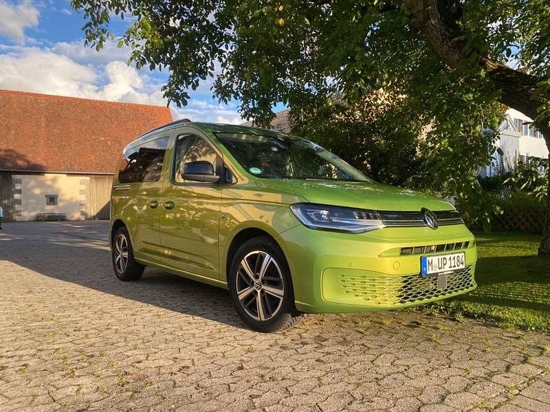 Gebraucht VW Caddy Life 122 PS (89 kW) 2021 Grün Van / Kleinbus