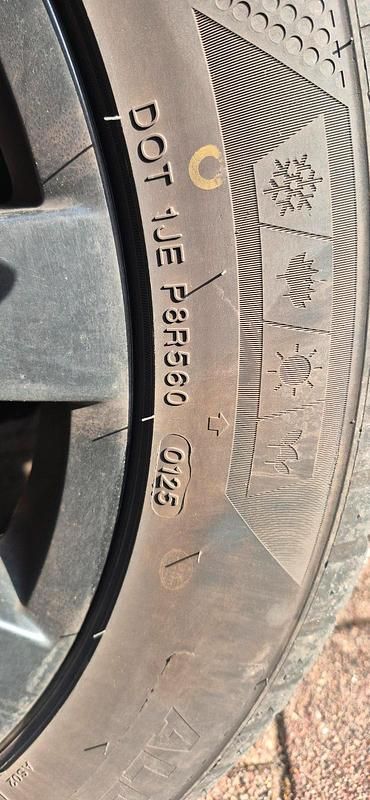 Gebraucht Mercedes GLK320 231 PS (169 kW) 2010 Silber SUV