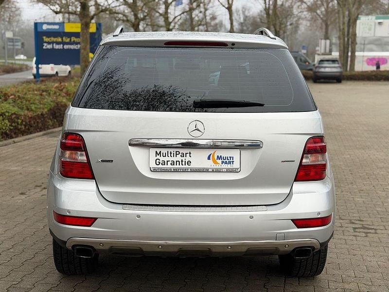 Gebraucht Mercedes ML280 190 PS (139 kW) 2009 Iridiumsilber  metalliclack SUV