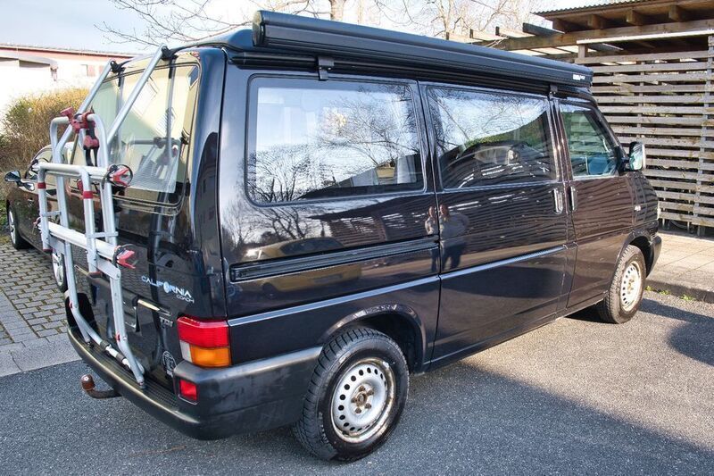 Schwarz Gebraucht 2003 VW T4 California Van | 17.500 € (Fairer Preis) - Bild 1/4
