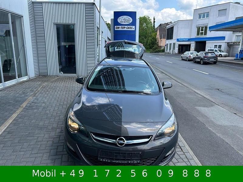 Gebraucht Opel Astra Selection 101 PS (74 kW) 2013 Grau Kombi