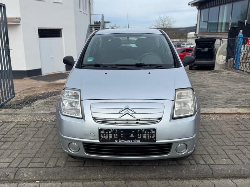 Silber Gebraucht 2007 Citroën C2 Kleinwagen | 1.999 € (Etwas zu teuer) - Bild 1/4