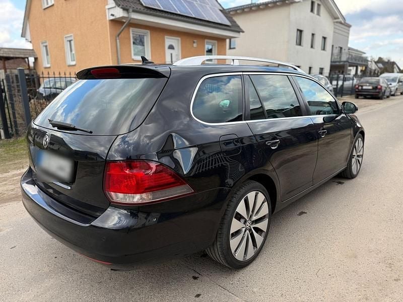 Gebraucht VW Golf VI 140 PS (102 kW) 2011 Schwarz Kleinwagen