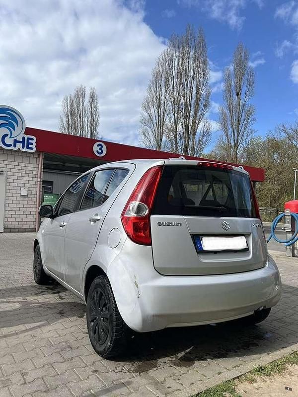 Gebraucht Suzuki Splash 86 PS (63 kW) 2009 Kleinwagen