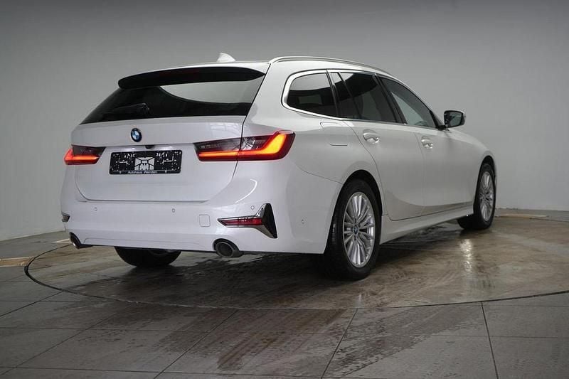 Gebraucht BMW 330 Luxury Line 286 PS (210 kW) 2022 Weiß Kombi
