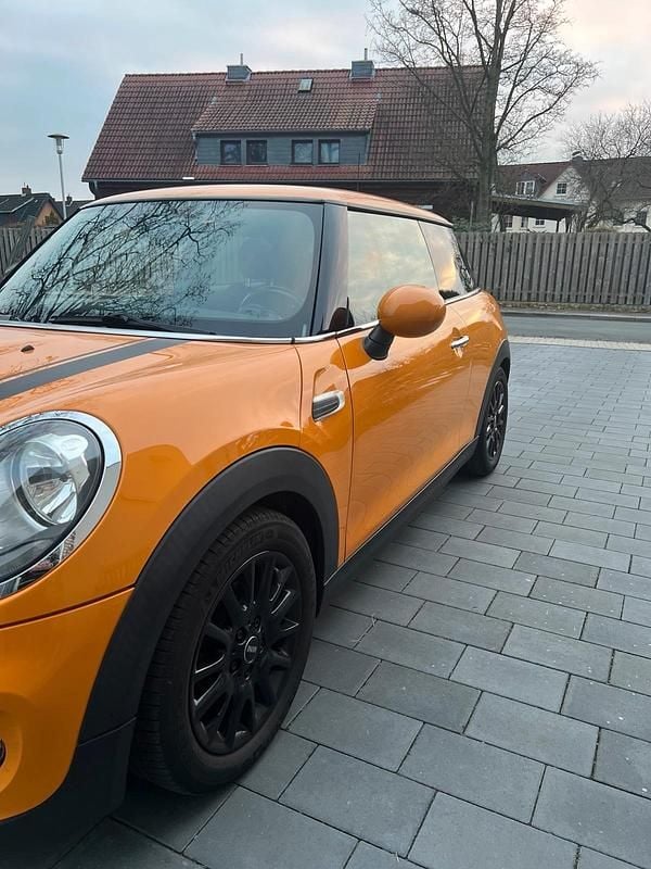 Usata Mini Cooper 95 CV (69 kW) 2015 Arancione Utilitaria