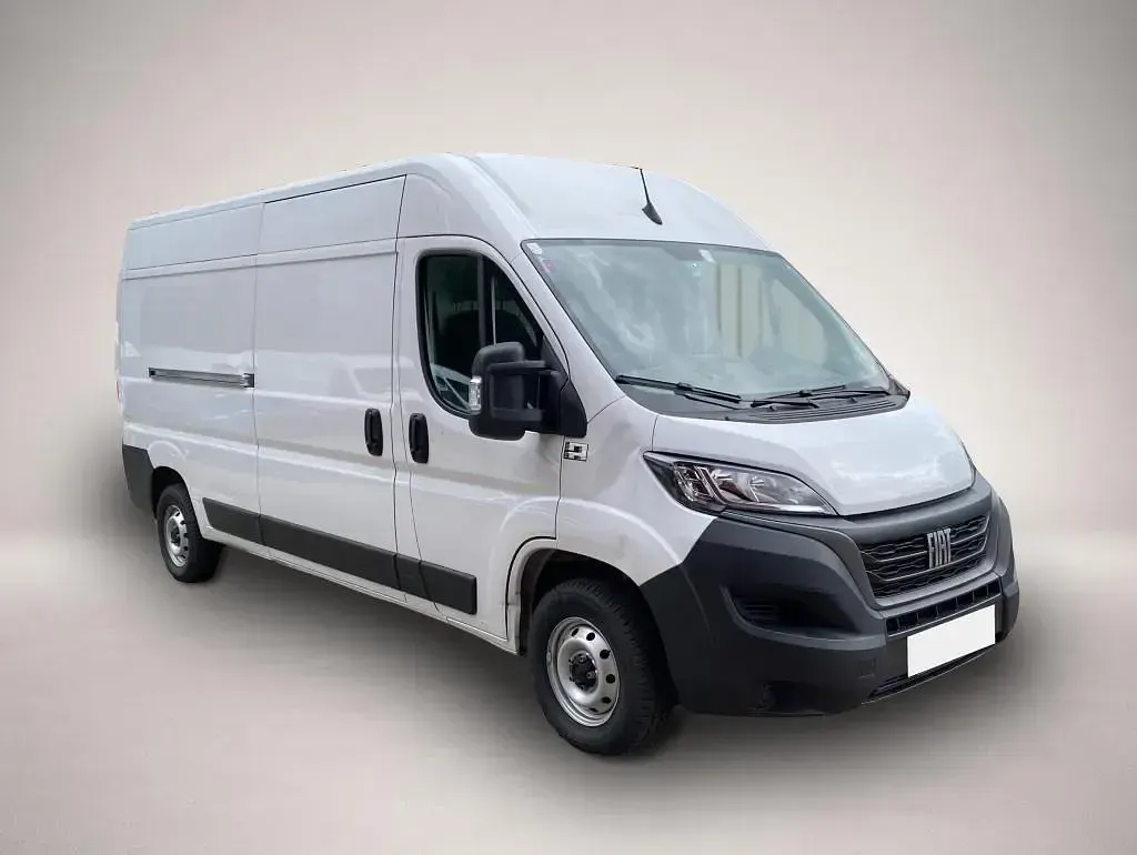 Gebraucht Fiat Ducato 140 PS (102 kW) 2023 Manufacturer Van
