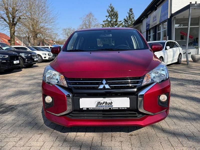 Second-hand Mitsubishi Space Star Select+ 71 CP (52 kW) 2023 Roșu Hatchback