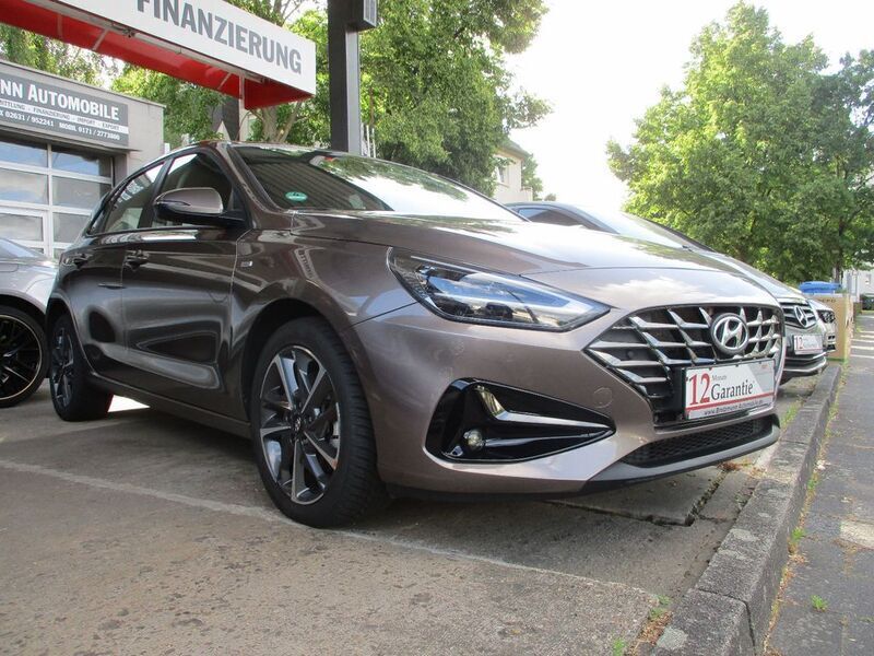 Gebraucht 2024 Hyundai i30 Trend Limousine | 19.499 € (Superpreis) - Bild 1/4