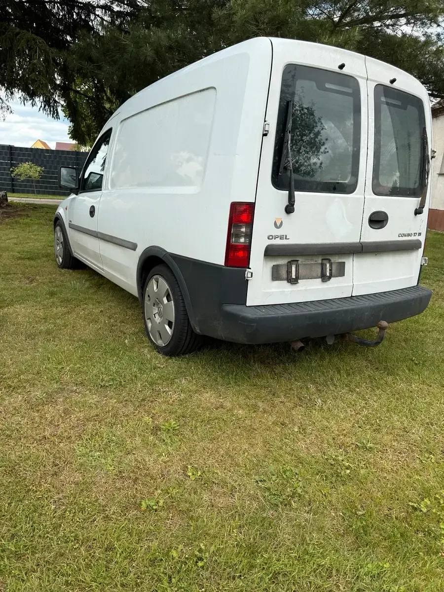 Gebraucht Opel Combo 65 PS (47 kW) 2002 Weiß Van / Kleinbus