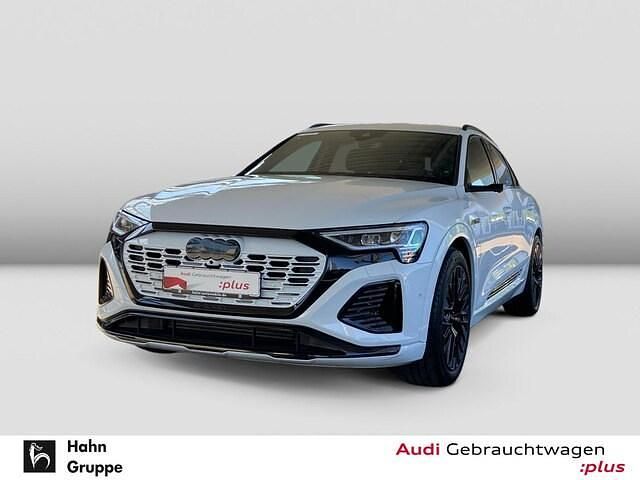 Gletscherweiß metallic Gebraucht 2024 Audi Q8 Sportback e-tron S-Line SUV | 58.990 € (Superpreis) - Bild 1/4