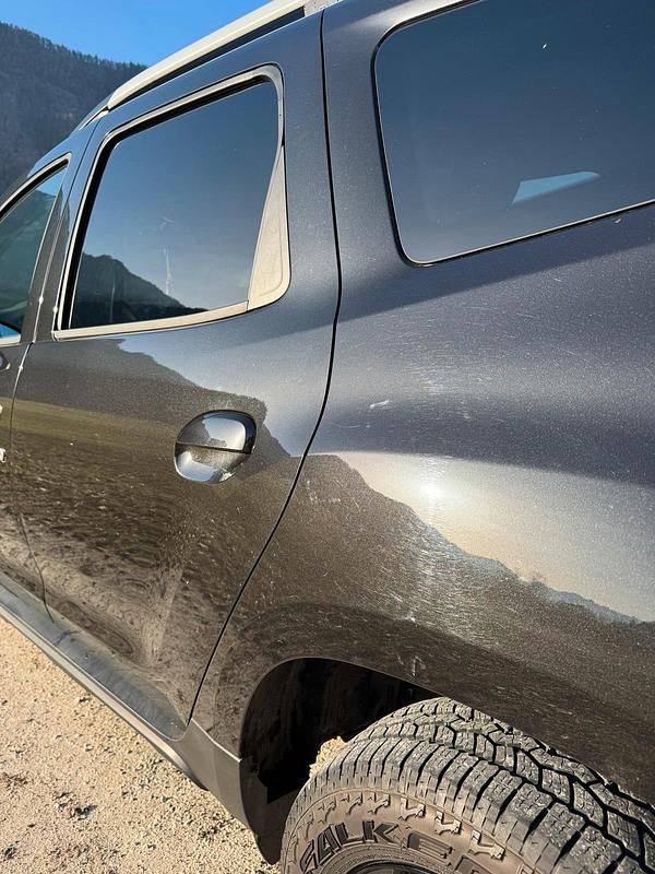 Gebraucht Dacia Duster 115 PS (84 kW) 2022 Schwarz SUV