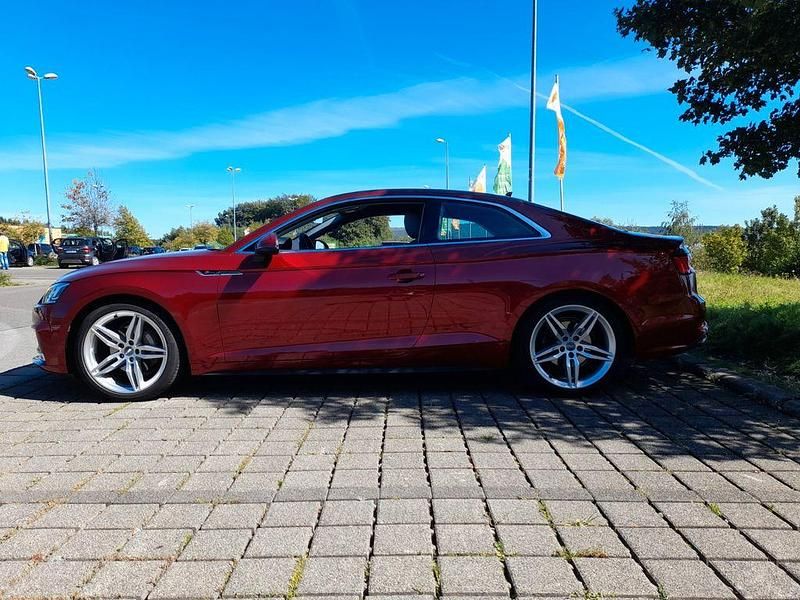 Gebraucht Audi A5 Sport 218 PS (160 kW) 2017 Rot Coupé