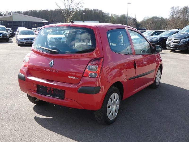 Gebraucht Renault Twingo Authentique 58 PS (42 kW) 2009 Rot Kleinwagen