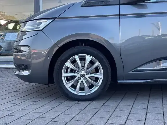 Używany VW Multivan Edition 150 KM (110 kW) 2024 Andere Minivan