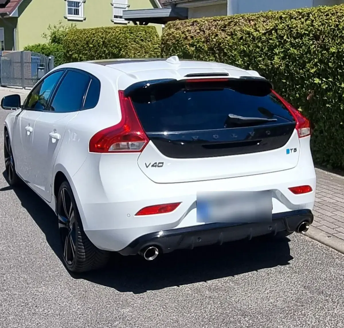Gebraucht Volvo V40 R-Design 245 PS (180 kW) 2016 Weiß Coupé