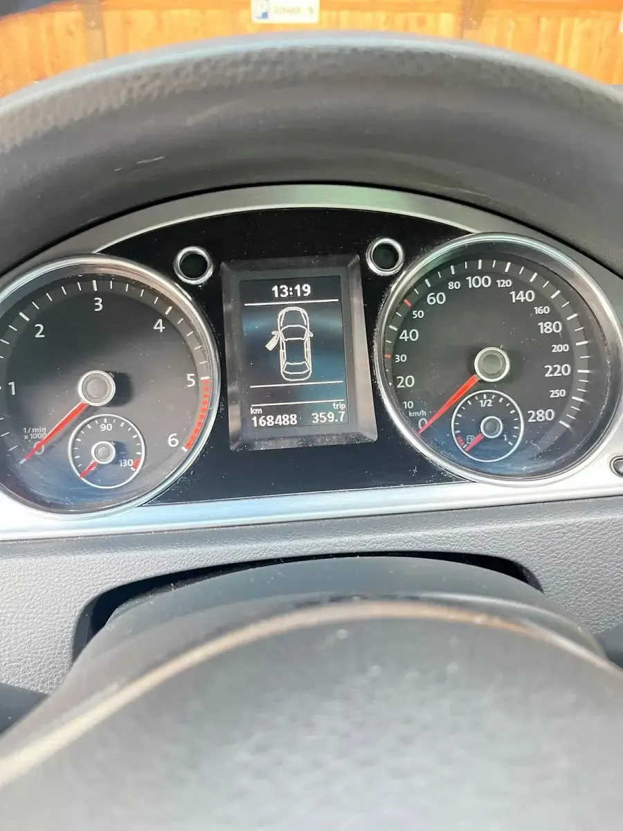 Second-hand VW Passat R-line 184 CP (135 kW) 2016 Albastru Berlinǎ