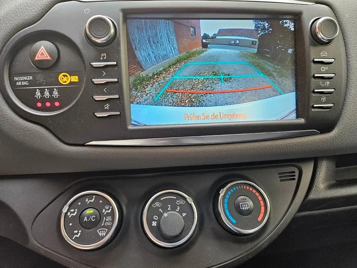 Gebraucht Toyota Yaris Comfort 72 PS (52 kW) 2019 Weiß Kleinwagen