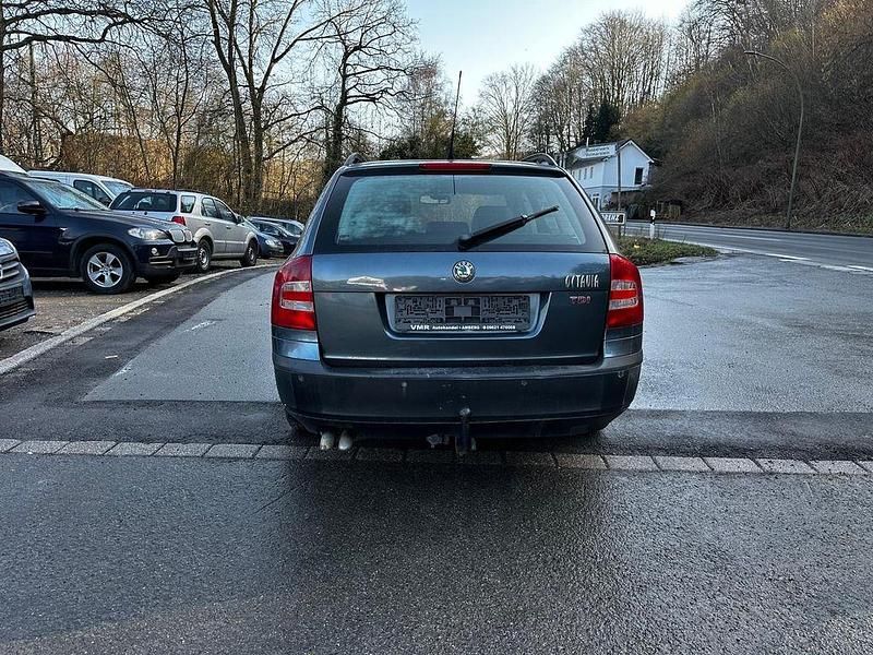 Gebraucht Skoda Octavia Elegance 140 PS (102 kW) 2005 Grau Kombi