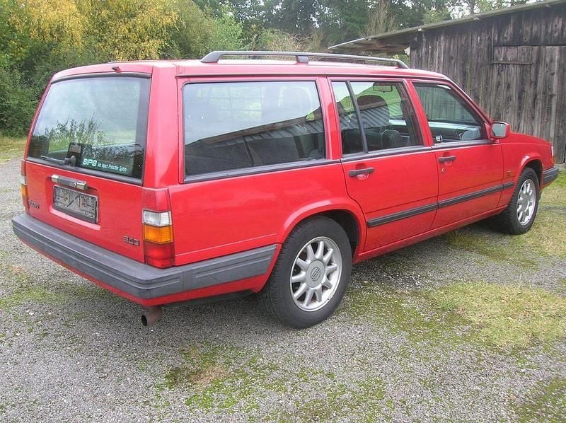 Gebraucht Volvo 940 135 PS (99 kW) 1995 Rot Kombi