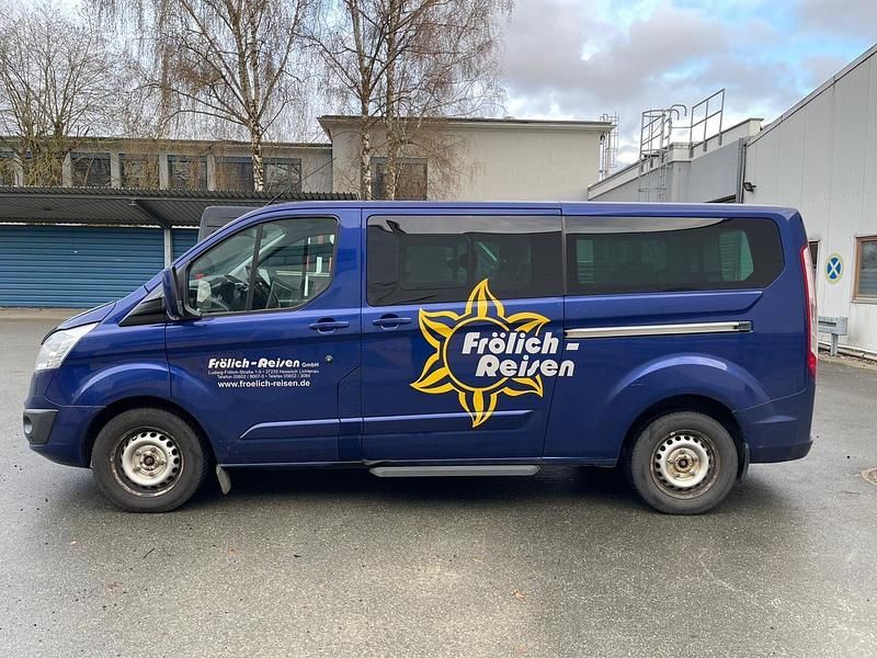 Gebraucht Ford Tourneo 170 PS (125 kW) 2018 Blau Kombi