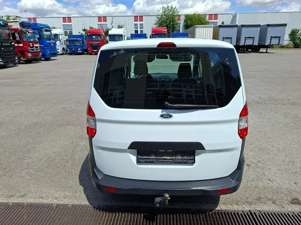 Gebraucht Ford Transit Trend 75 PS (55 kW) 2021 Weiß Van