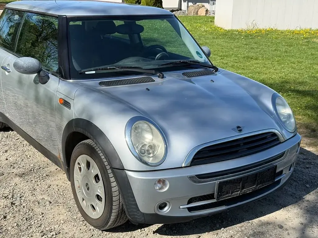 Usata Mini ONE 90 CV (66 kW) 2005 Argento Utilitaria